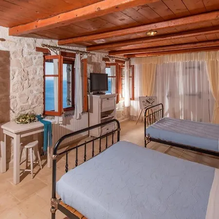 Luxury Harron 4 Bed Private Pool Agios Nikolaos Zakynthos Town