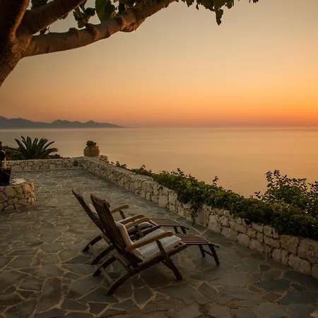 Luxury Harron 4 Bed Private Pool Agios Nikolaos